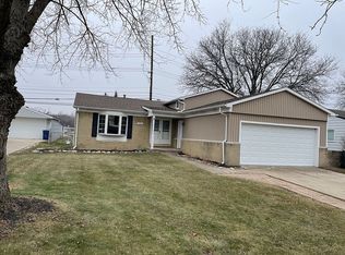 437 Roseland Dr, Canton, MI 48187