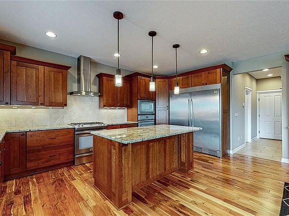2nd image of 940 66th St