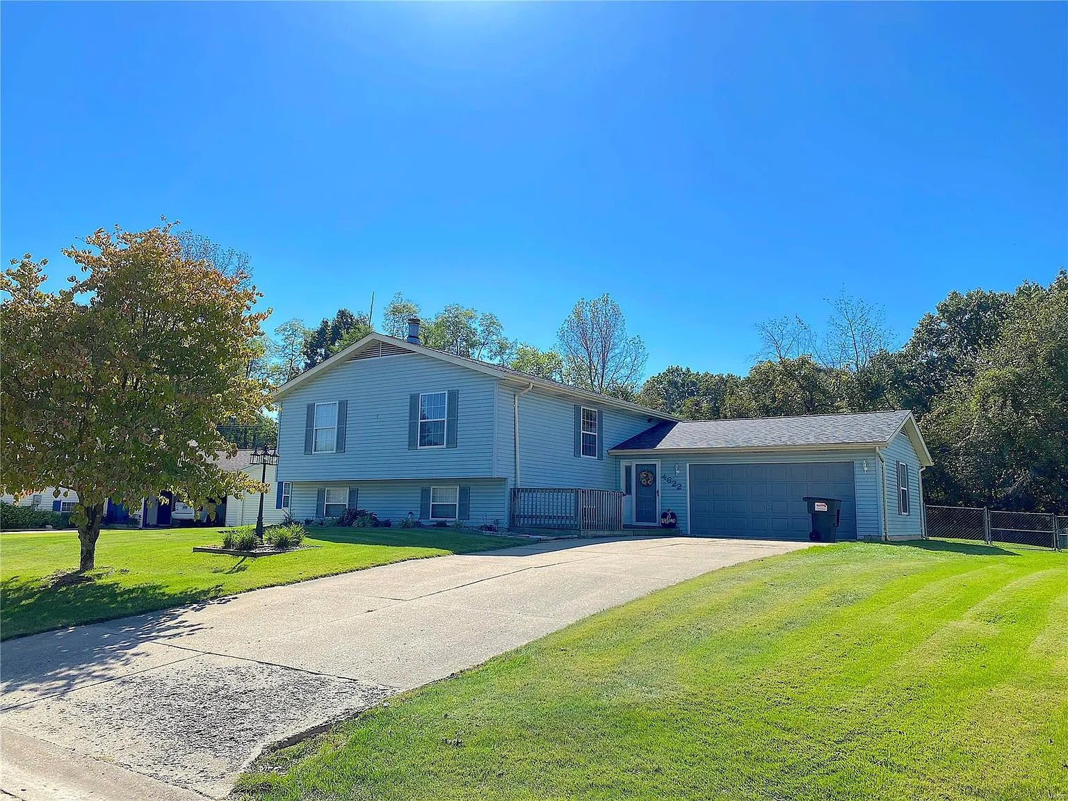 4622 Storeyland Dr photo 1
