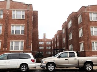 2346 W Touhy Ave APT 2E, Chicago, IL 60645