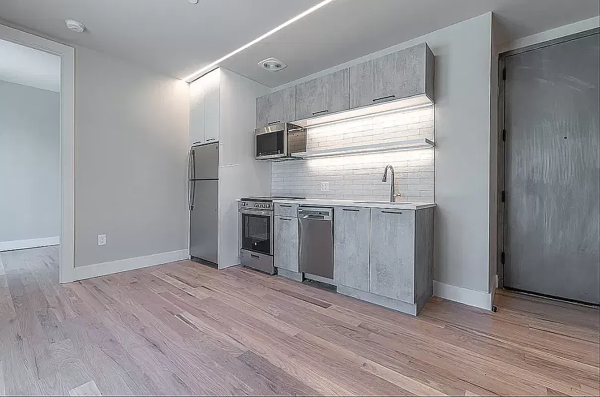 13 Jefferson Street — Photo 1