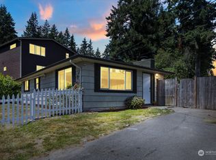 3305 Fender Dr, Lynnwood, WA 98087