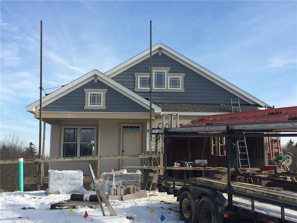 1st image of 15 Thompson Ln