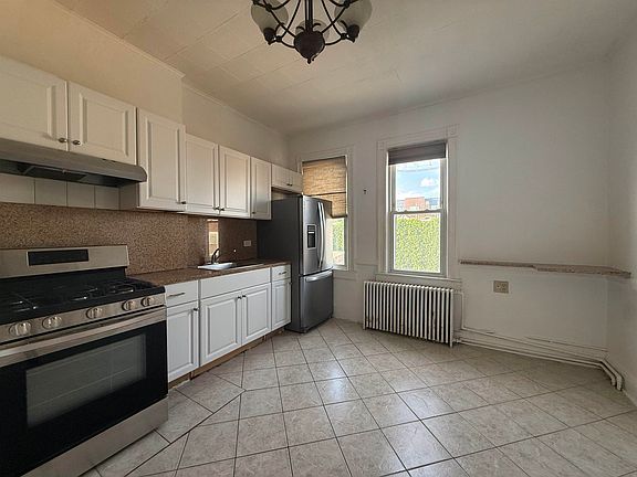 2nd image of 606 59th St #2
