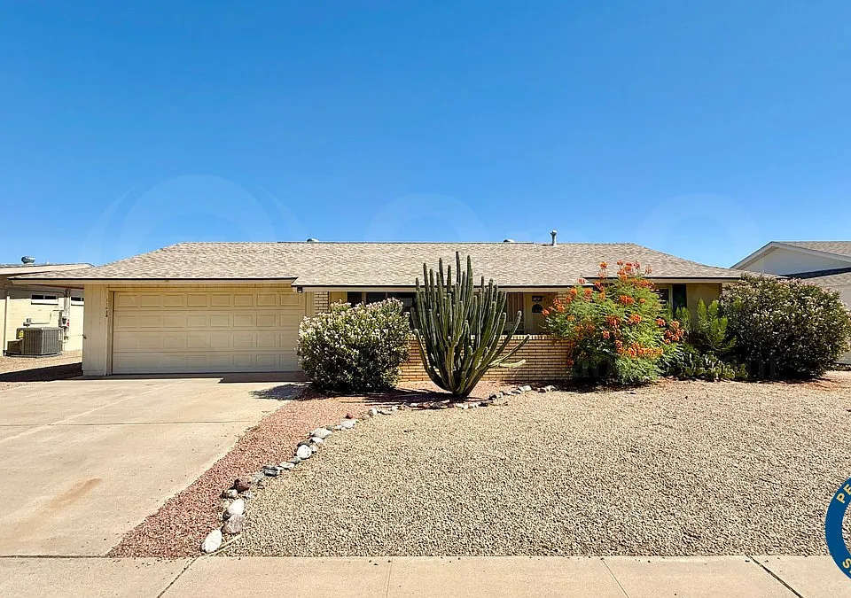 11038 W Cheryl Dr