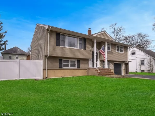 3 Richards St, Pequannock Twp., NJ 07440