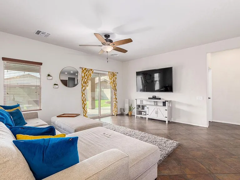 10811 W El Cortez Pl — Photo 10