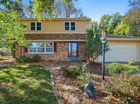 826 Broadview Dr, Green Bay, WI 54301