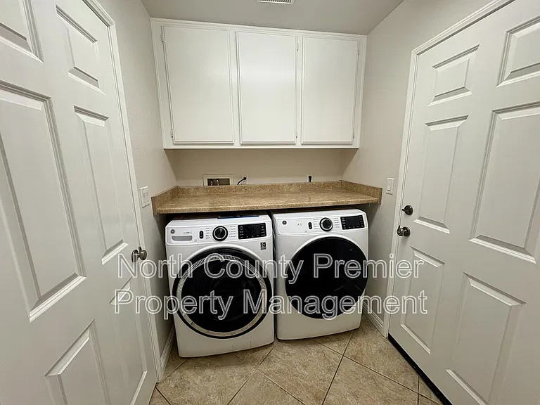 6071 Paseo Pradera — Photo 23