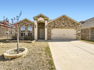 10601 Summer Place Ln, Fort Worth, TX 76140