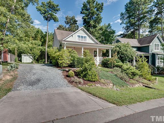 2nd image of 1008 Redfern Way