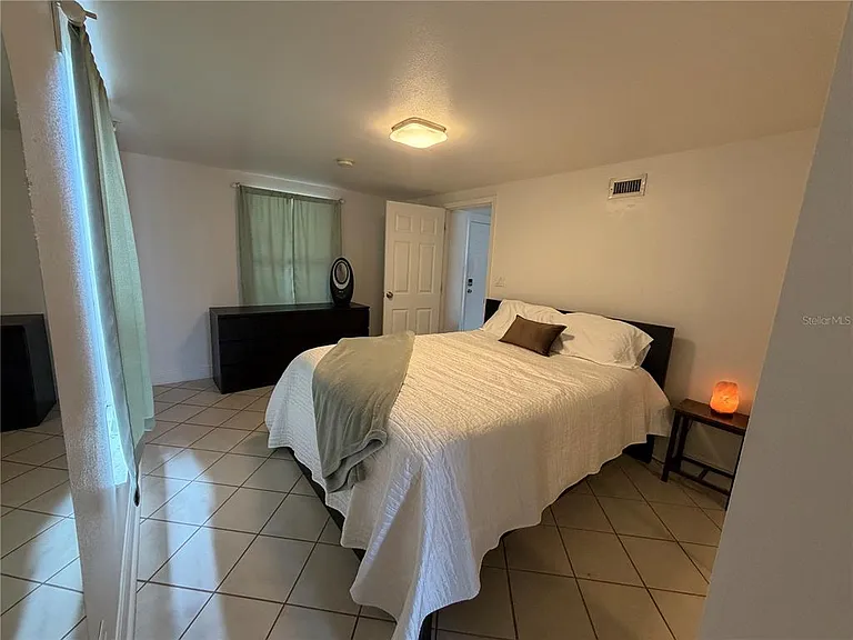203 W Crest 1/2 Ave — Photo 17