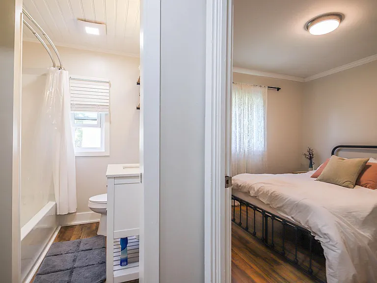 504 Saint John St #2 — Photo 20