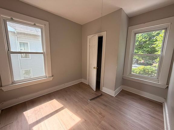 2nd image of 75 Woolsey St #B02