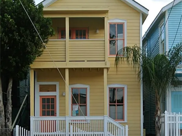 2024 Ursuline St, Galveston, TX 77550