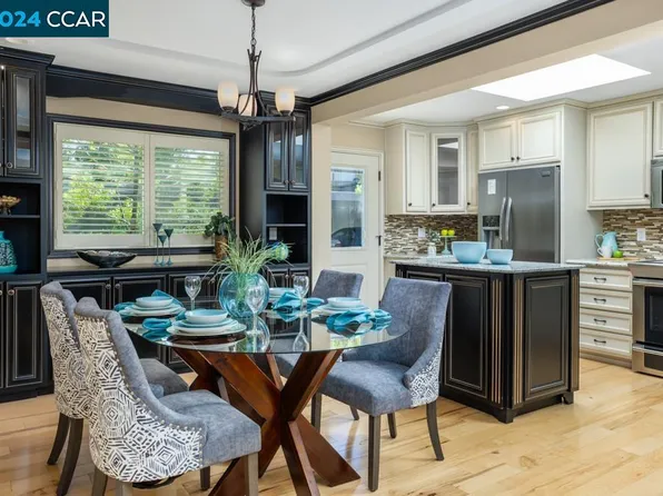 3265 Tice Creek Dr APT 2, Walnut Creek, CA 94595