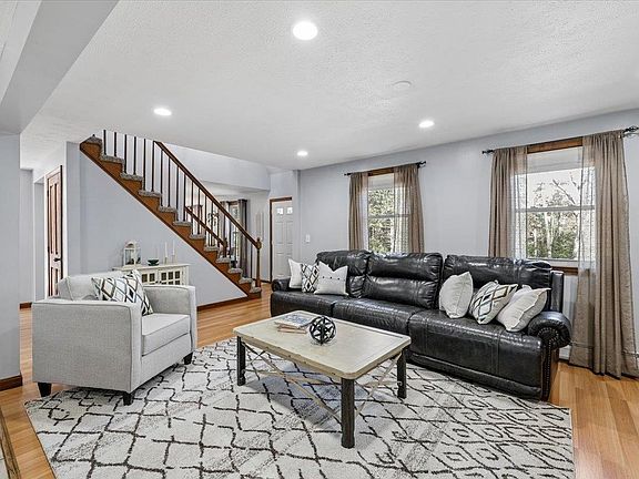 5th image of 47 Stowell Road