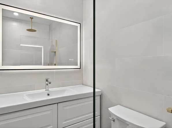 31 Bayview Avenue image 23 of 30