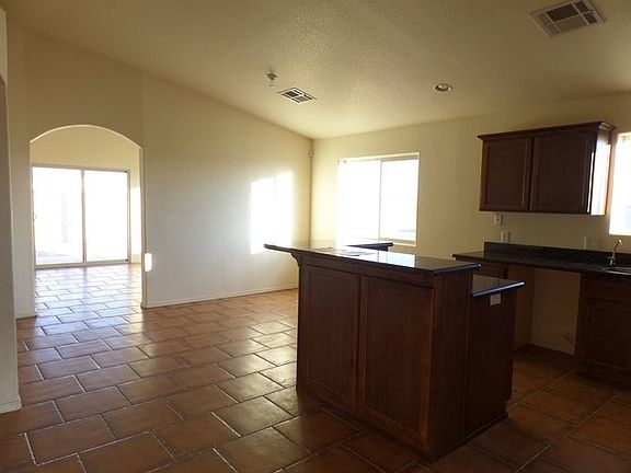 3rd image of 1083 E San Luis Ln