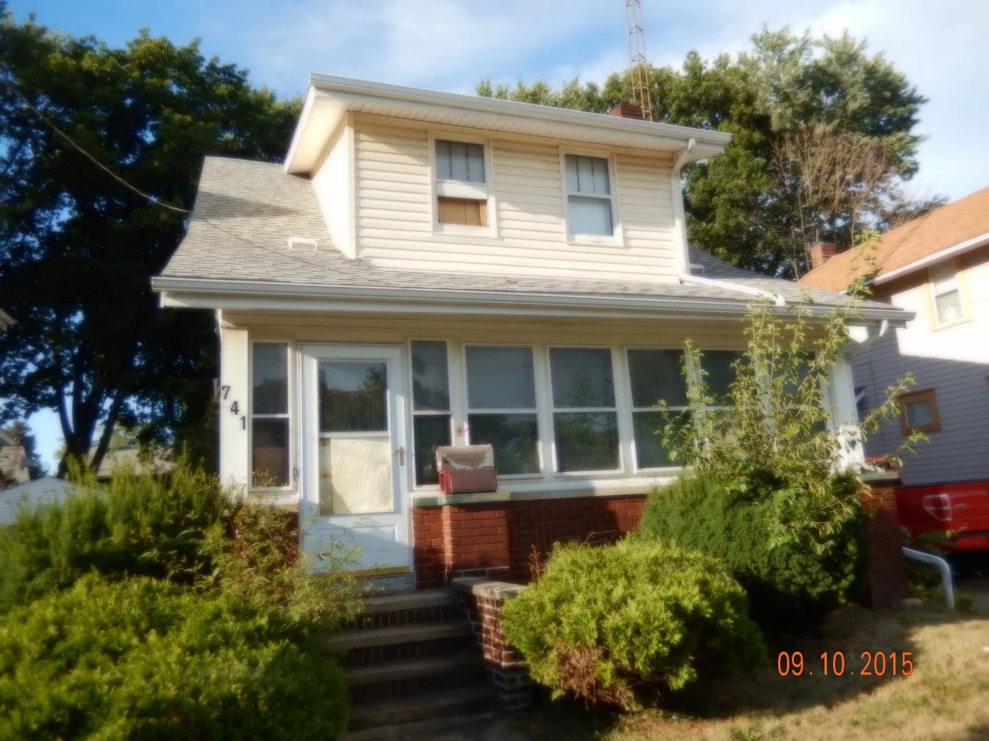 741 Lovers Ln photo 1
