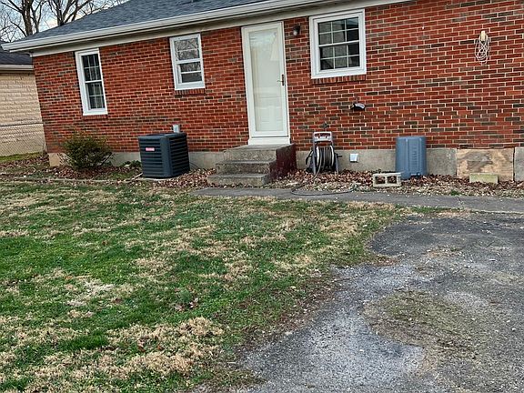 4th image of 192 Lee Villa Cir