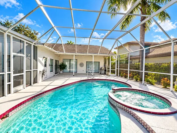 8066 Monticello Ln, Sarasota, FL 34243