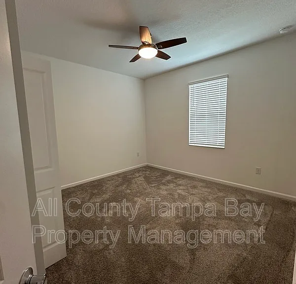 220 Pershing St — Photo 28