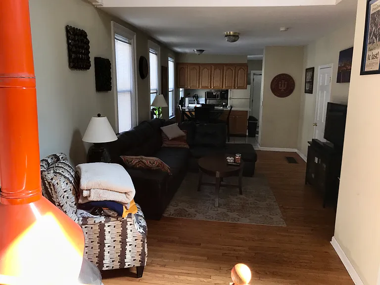 1107 W George St — Photo 27