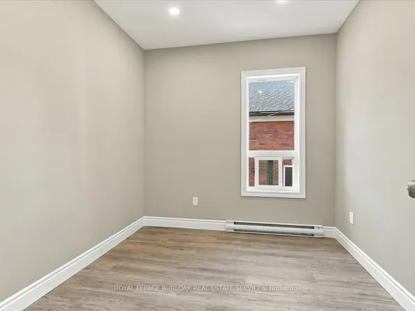 17 Eby St S, Kitchener, ON N2G 3K6