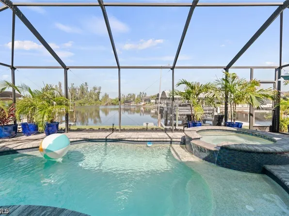 12213 Star Shell Dr, Matlacha Isles, FL 33991