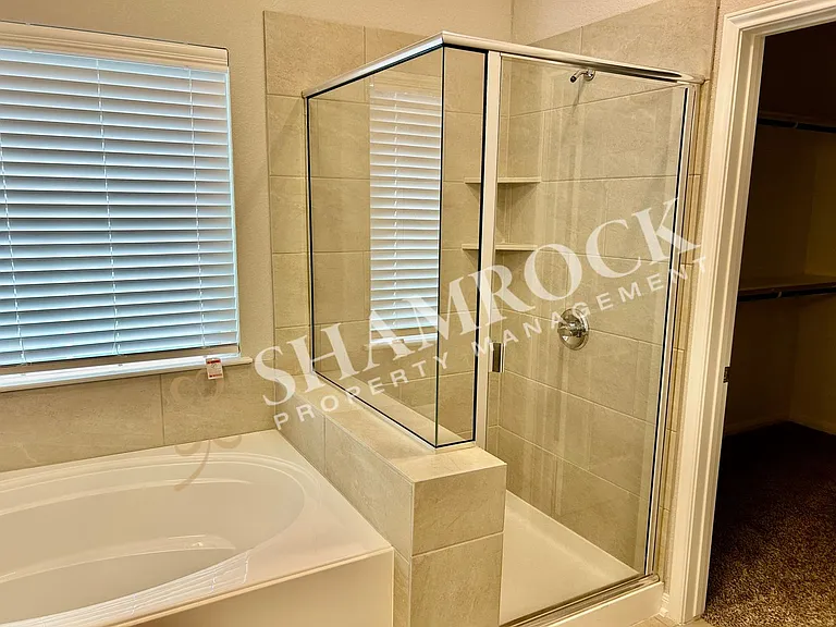 10233 Driskill Dr — Photo 9