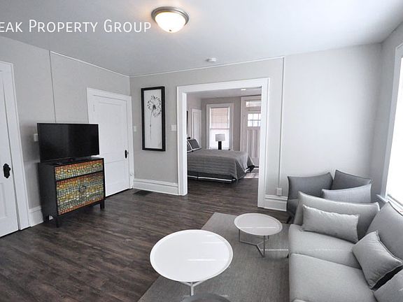 3rd image of 24 E 2nd Ave APT 8