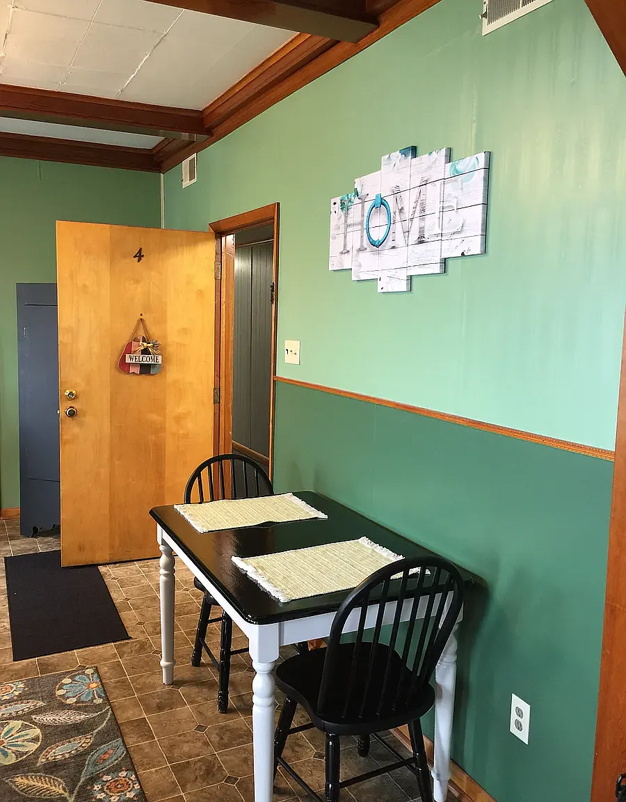 2 bed, 1100 sqft, $1,200 — Photo 3