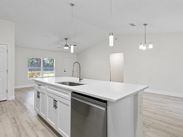 11165 NW 7th St — Photo 4