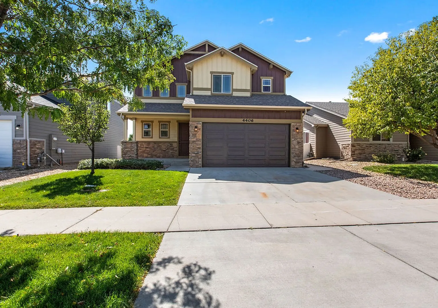 Beautiful 3 Bedroom Home in Evans — Photo 1
