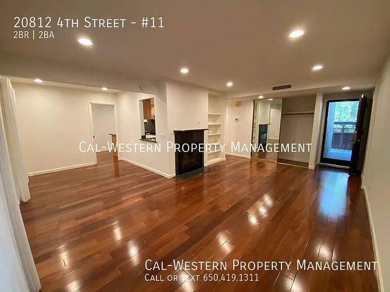 20812 4th St #11 — Photo 3