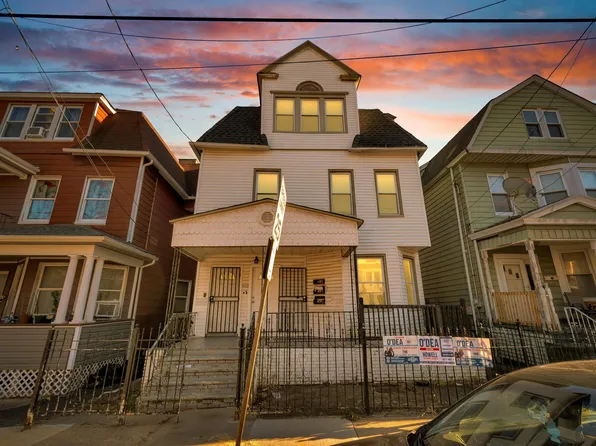 302 Arlington Avenue image 1 of 15