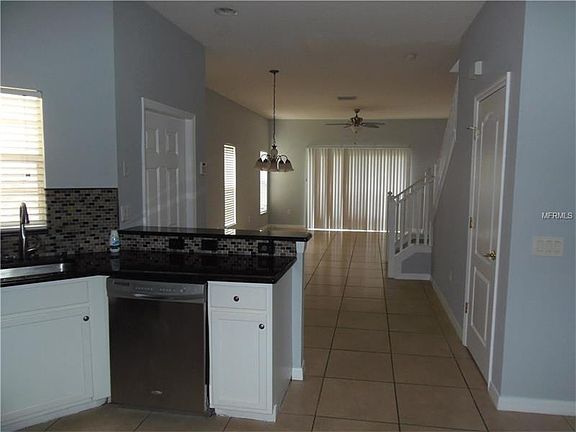 4th image of 13036 Kings Crossing Dr