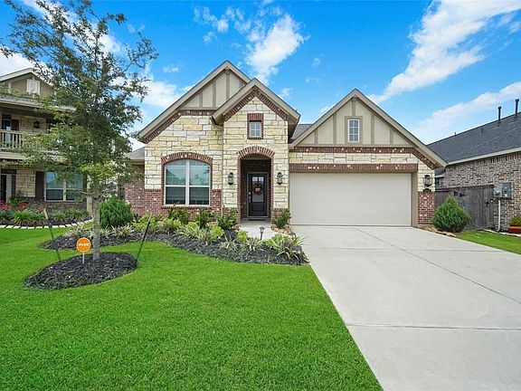 2nd image of 2218 Marian Lee Ln