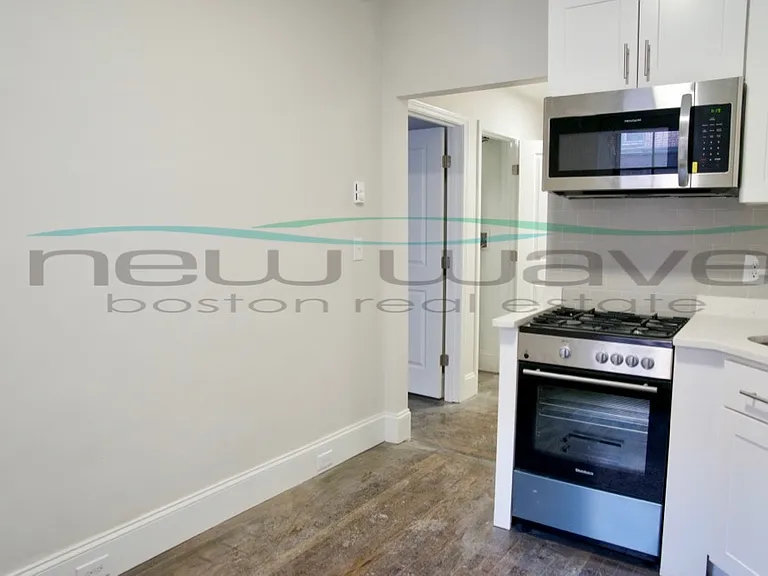 38 Clearway St #2 — Photo 12