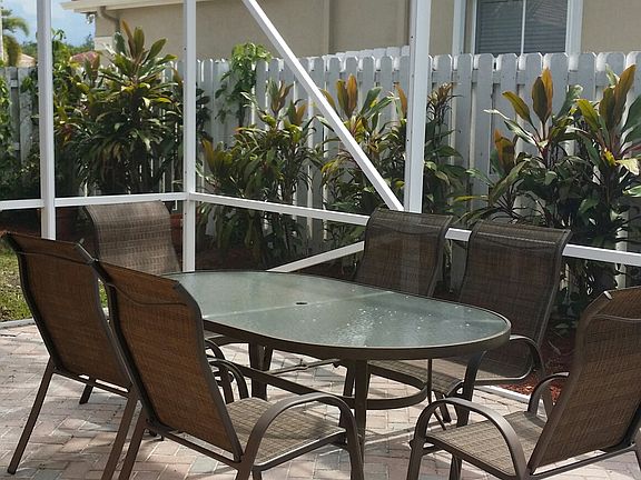 3rd image of 712 Vista Meadows Dr