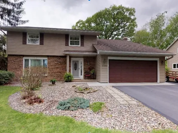 10301 Boundary Creek Ter, Osseo, MN 55369