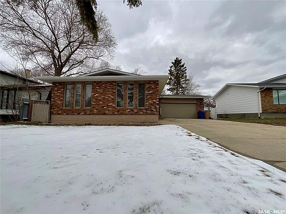 2nd image of 114 Windfield ROAD