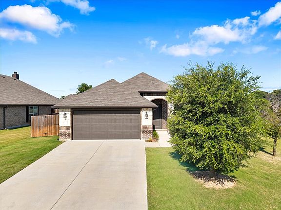 5th image of 100 Gardenia Dr