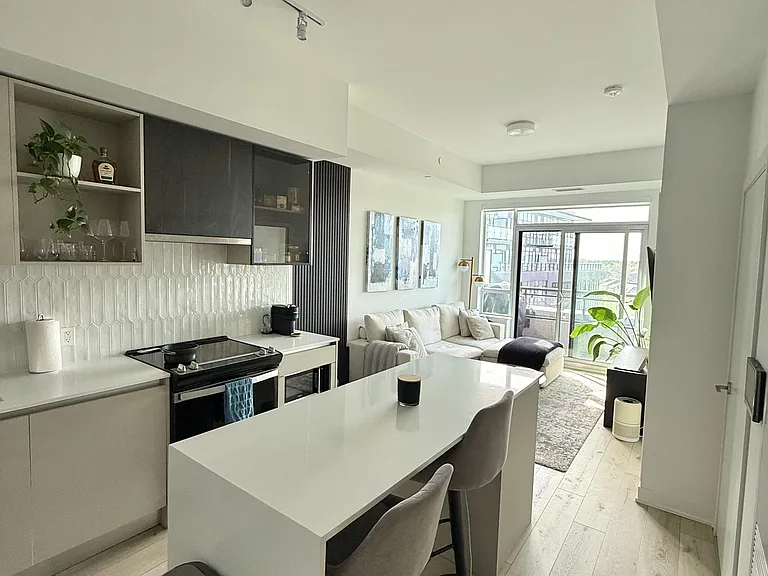 395 Dundas St W #LPH03 — Photo 3
