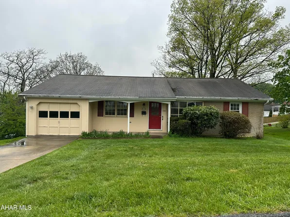 2501 15th St, Altoona, PA 16601