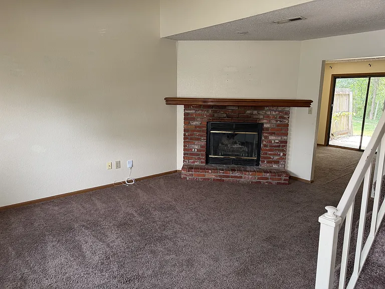 3607 SW McDanial Ave — Photo 2