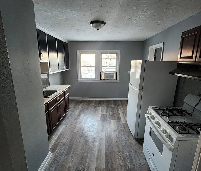 3243 W 115th St #3243 W 115 ST UP — Photo 13