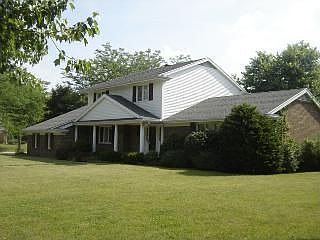 1/2 acre lot in Perrysburg!