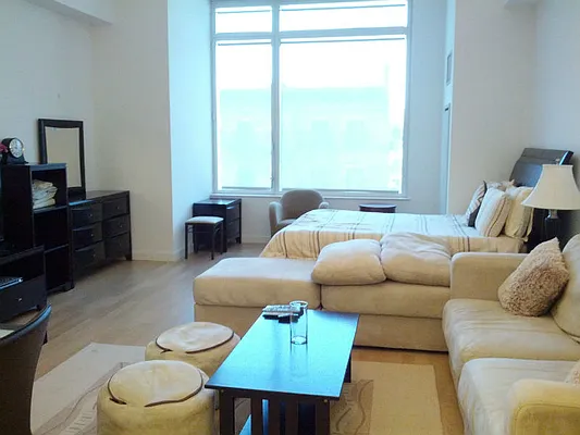 Rented by BLU Real Estate | media 25